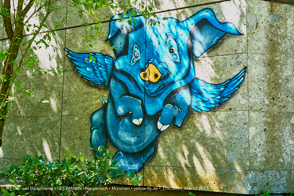 21.03.2017 - Abrissbaustelle Quiddezentrum in Neuperlach